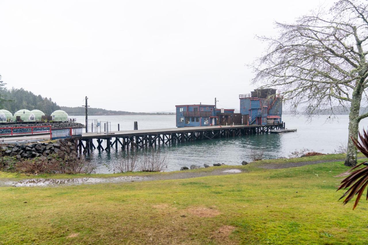Lunar Cove Inn Charters And Tours Tofino Exterior foto